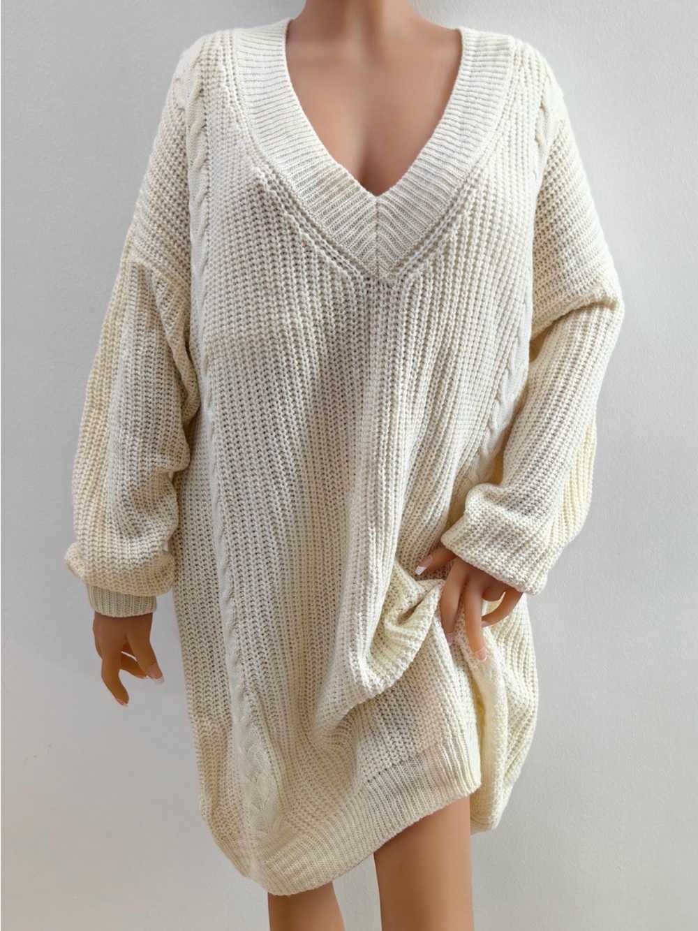 2409 -NWT Cream Oversized Chunky Knit Sweater Dress V-Neck Cable Knit Mini OS
